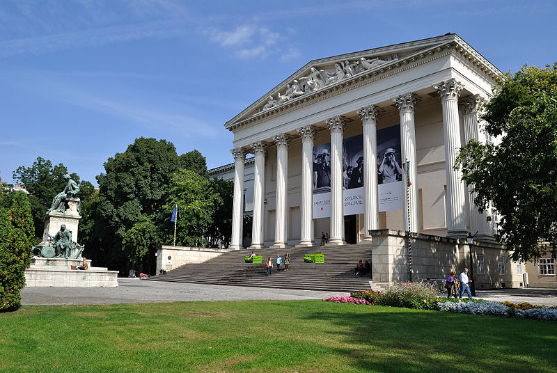 A Magyar Nemzeti Múzeum épülete. Forrás: Wikimedia Commons