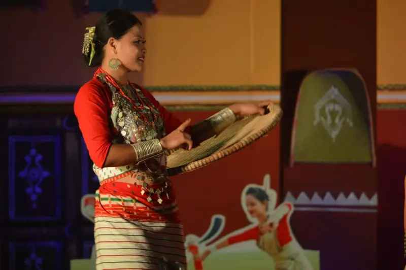 Az asszámi rizsaratás-ünnep, a bihu táncai