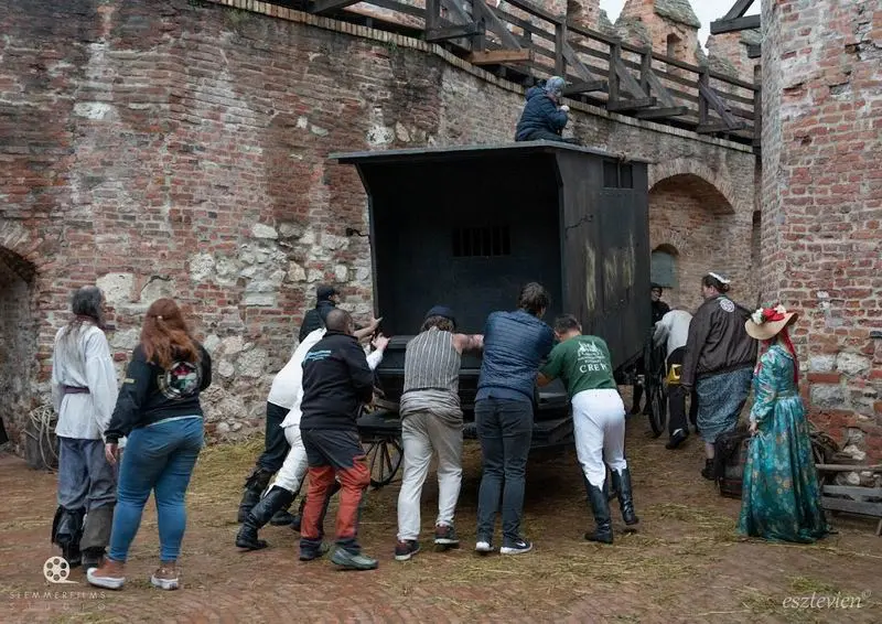 Siklósi vár, Karib-tenger kalózai - A lámpás titka