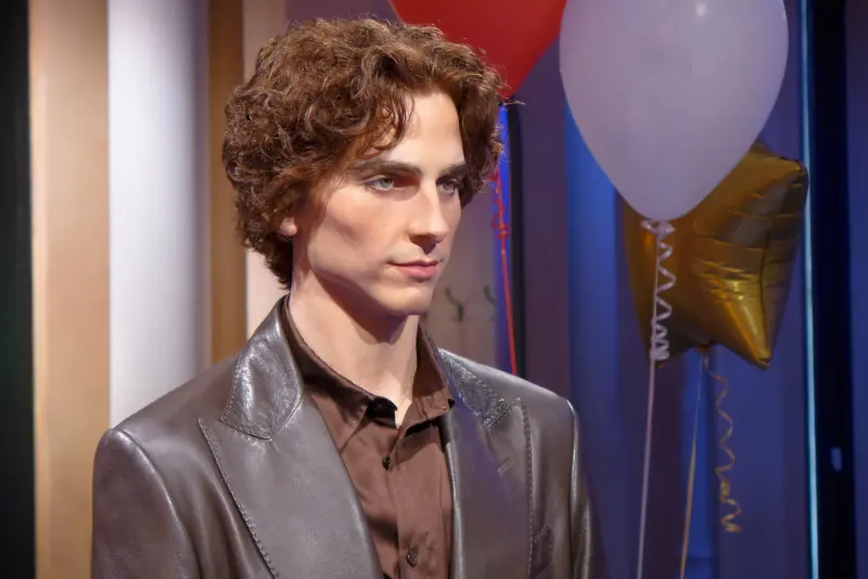 Timothée Chalamet viaszszobra a Madame Tussauds Budapestben, 2026. május 21-én