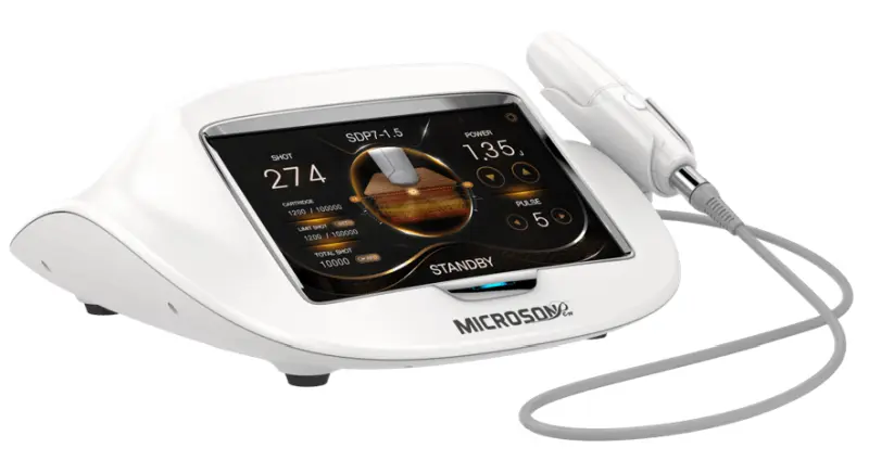 HIFU Microson Pen: A High-Intensity Focused Ultrasound, vagy röviden HIFU, egy innovatív eljárás az arcfiatalítás területén, amelyet népszerűen használnak a Microson Pen nevű eszközzel. A HIFU technológiát azért fejlesztették ki, hogy nem invazív módon segítse a bőr feszességét és fiatalos megjelenését.